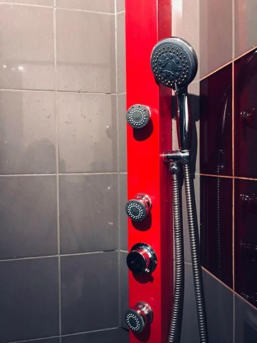 Nowoczesny Apartament Na Pradze Варшава Экстерьер фото