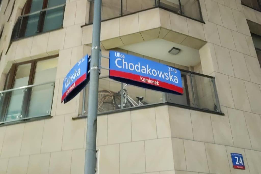 Nowoczesny Apartament Na Pradze Варшава Экстерьер фото