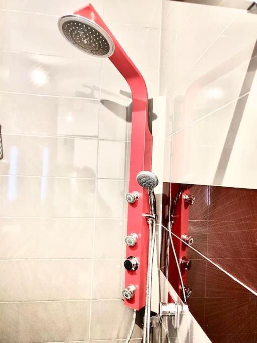 Nowoczesny Apartament Na Pradze Варшава Экстерьер фото